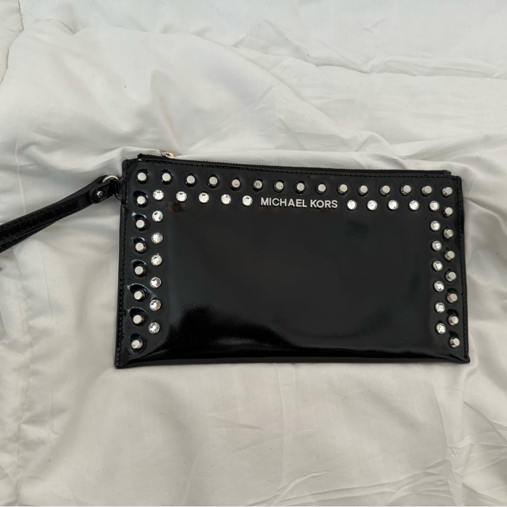 Cute used Michael Kors wristlet